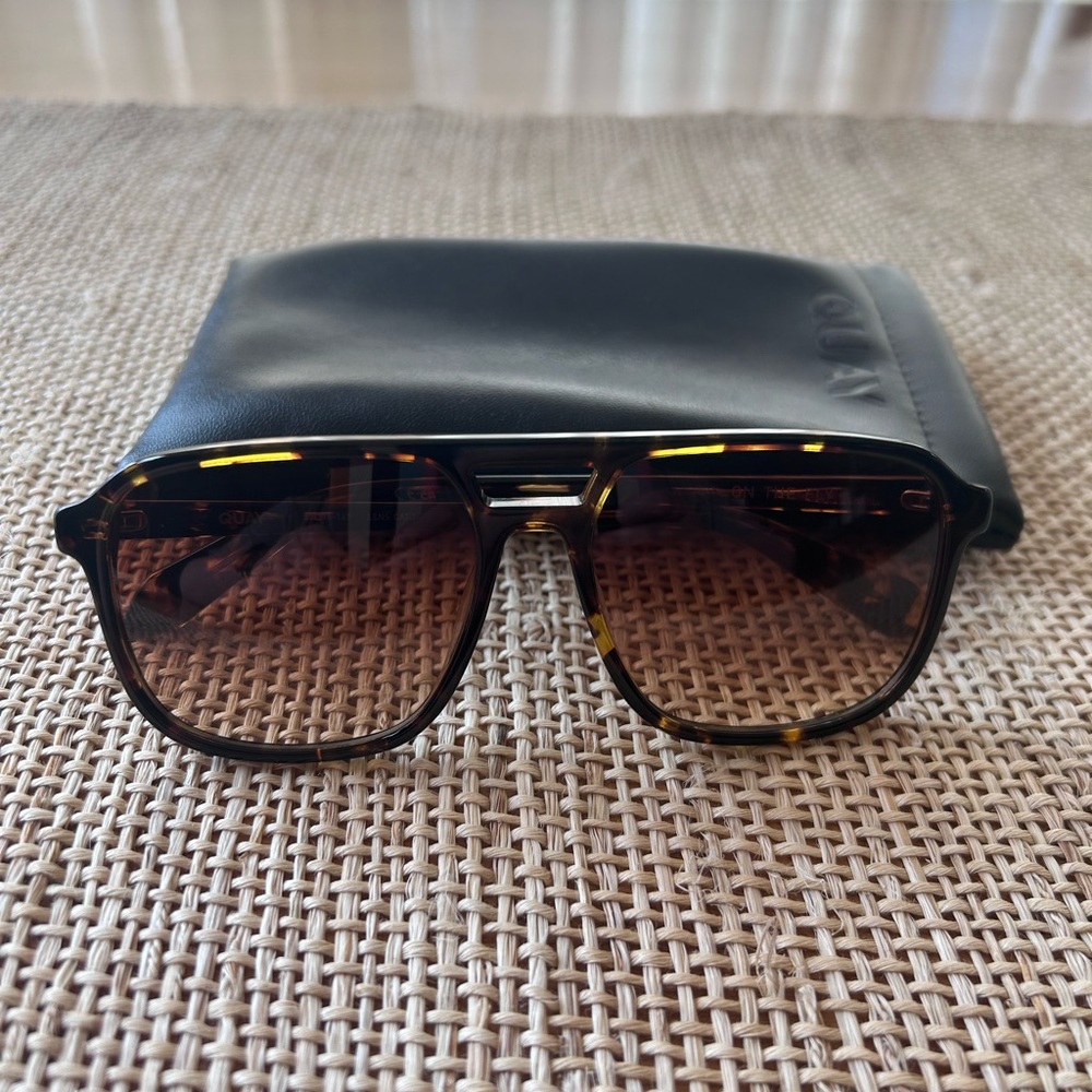 New Quay Australia Aviator On The Fly Sunglasses w/Tortoise Frames & Brown Lens. - Picture 6 of 6